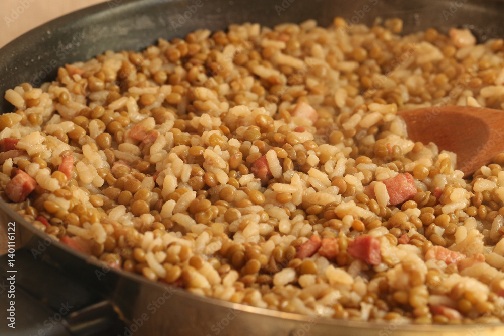 Rice with lentils and bacon