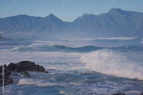 Large waves from winter swells on the coast of Maui, Hawaii.