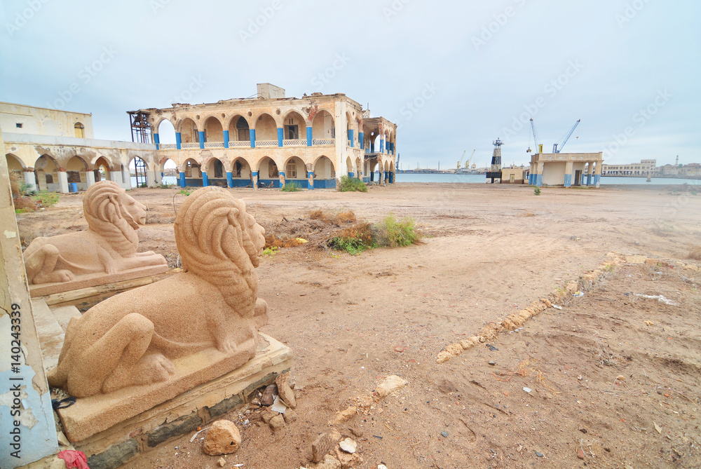Eritrea · Governors Palace - ruined imperial palace of Haile Selassie in Massawa

 - obrazy, fototapety, plakaty 