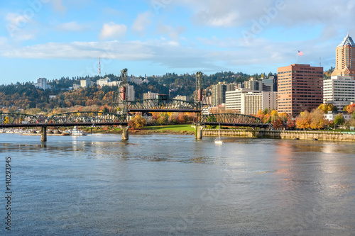 Portland city skyline © haveseen