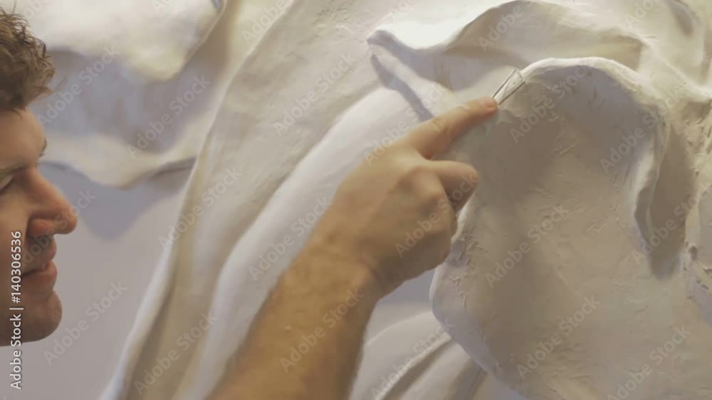 The process of molding stucco and bas-relief on the wall The process of molding stucco and bas-relief on the wall