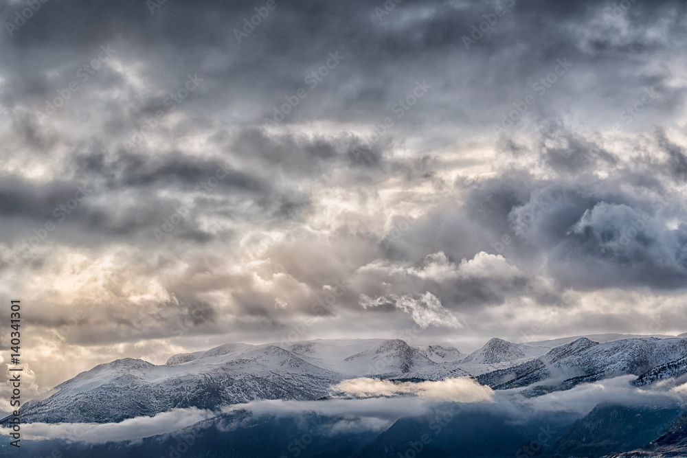 Obraz premium Mountain skyscape