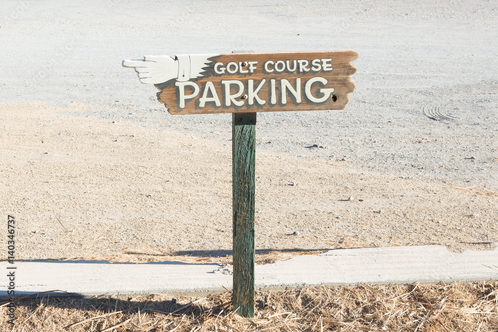 Golf course parking sign
