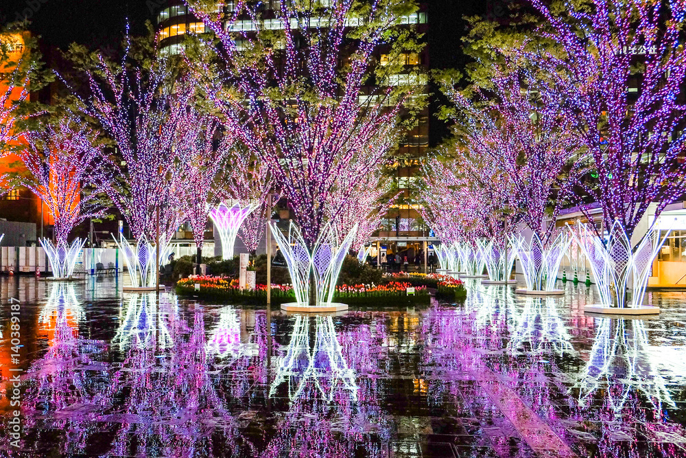 Naklejka premium Fukuoka is the capital city of Fukuoka Prefecture, situated on the northern shore of the Japanese island of Kyushu. It is the most populous city on the island.