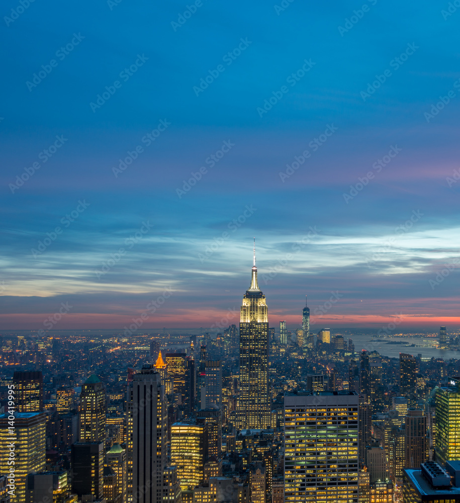 Obraz premium View of New York Manhattan during sunset hours