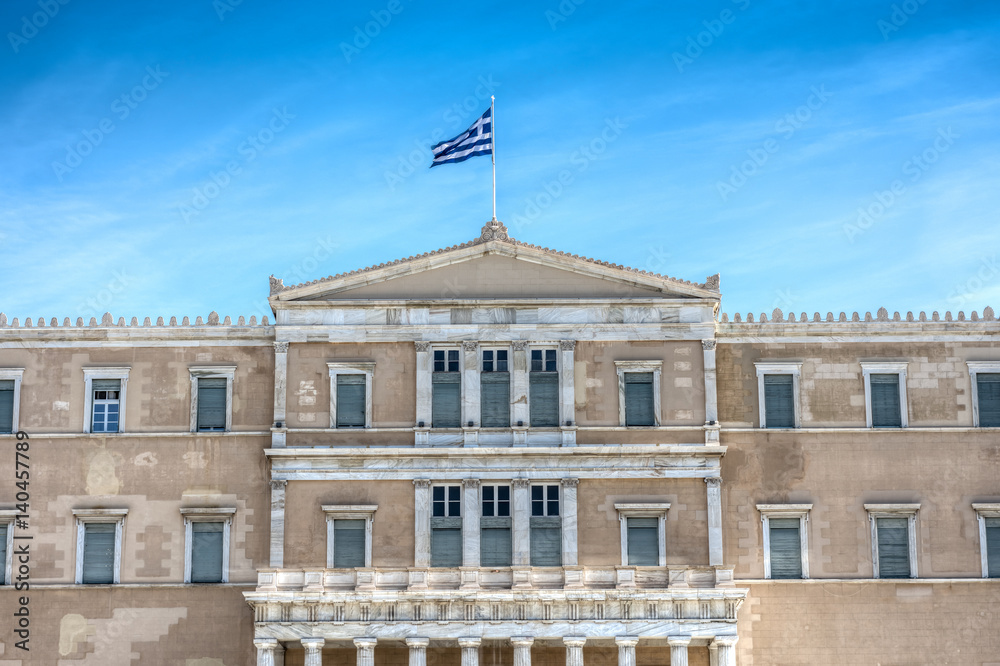 Fototapeta premium The greek parliament building at syntagma square