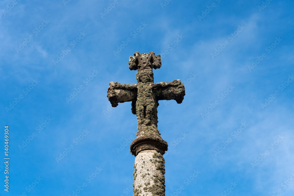 Ein altes Kreuz in Frankreich
