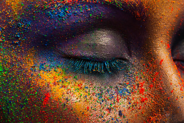 Tableau sur plexiglas Femme Eye of model with colorful art make-up, close-up  © Prostock-studio