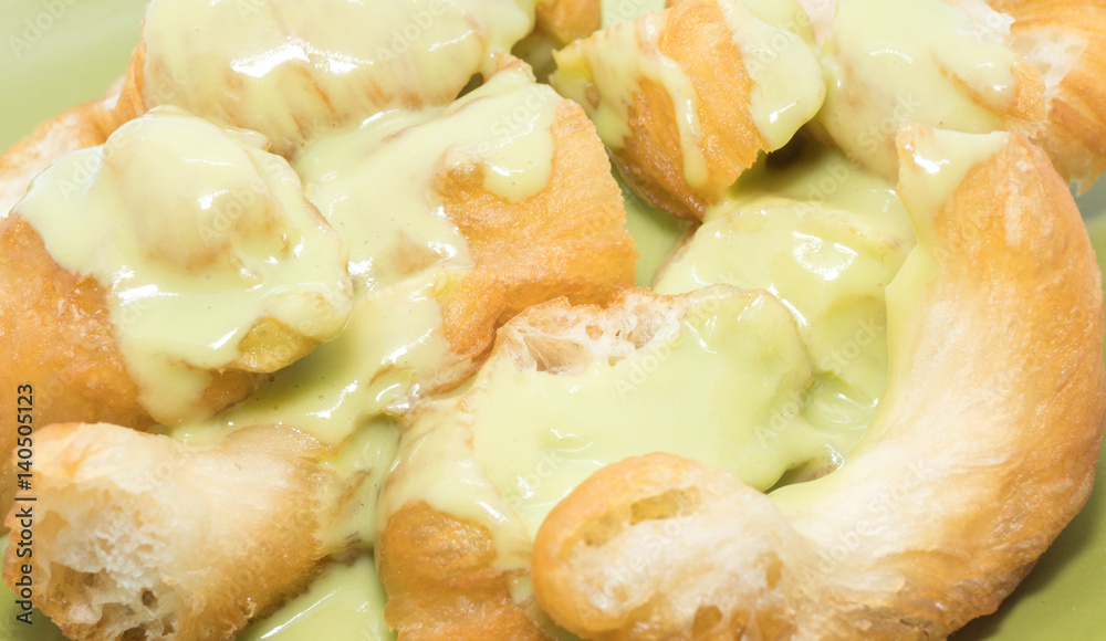 deep-fried dough stick with steamed custard, deep-fried dough stick with egg custard