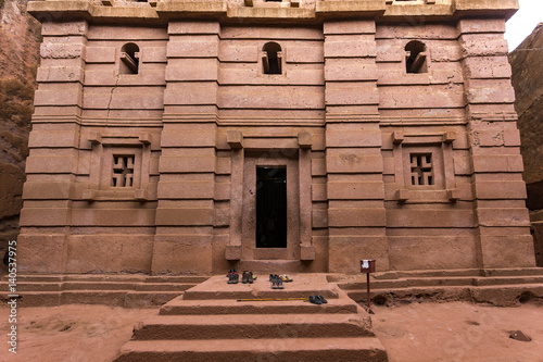 Obraz na płótnie Ethiopia, Lalibela. Bet Emanuel (House of Emmanuel), underground monolith church carved into rock. The churches of Lalibela is on UNESCO World Heritage List w salonie