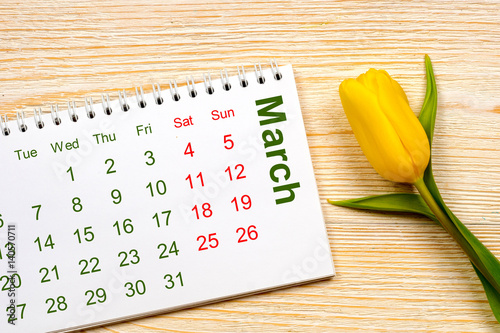 march 2017 calendar with yellow tulip