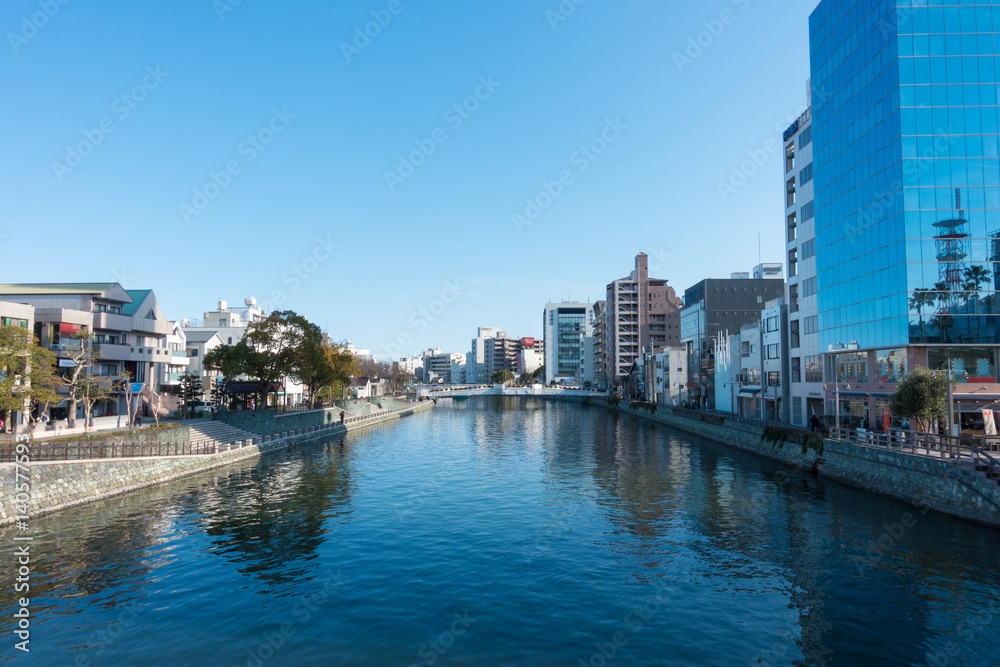 徳島市新町川と周辺の風景
