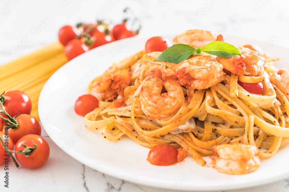 spaghetti with shrimps, tomatoes, basil and cheese spaghetti with shrimps, tomatoes, basil and cheese