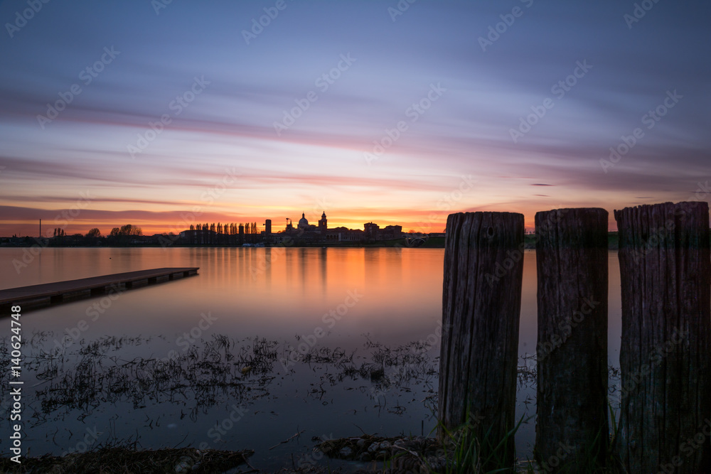 Mantova al tramonto