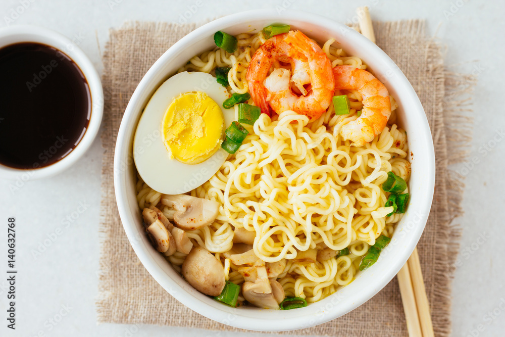 Noodles with shrimps, mushrooms and egg Noodles with shrimps, mushrooms and egg