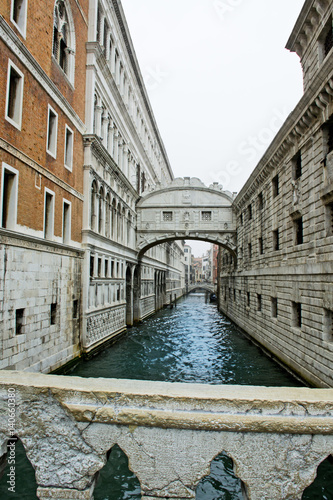 Wallpaper Mural Ponte dei Sospiri di Venezia - Italia Torontodigital.ca