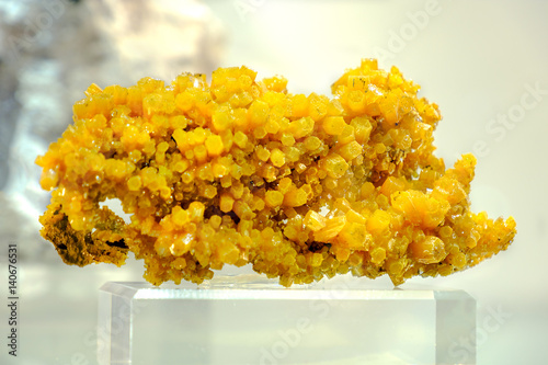 pyromorphite yellow bunker hill piromorfite mineral photo