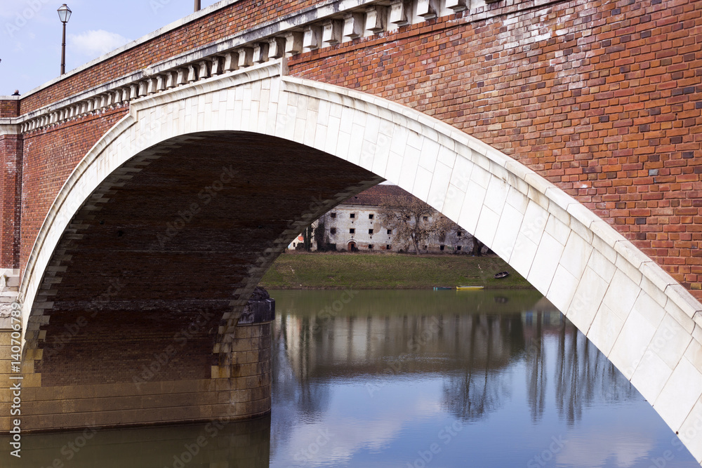 Fototapeta premium Old bridge in Sisak, Croatia