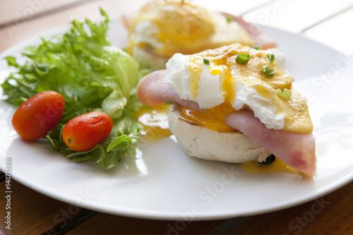 Eggs Benedict