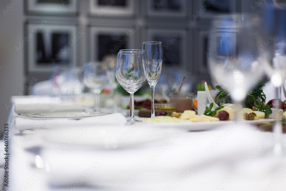 Fototapeta premium Serving table.