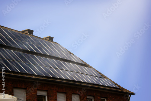 Photovoltaikanlage auf einem Hausdach im Münsterland