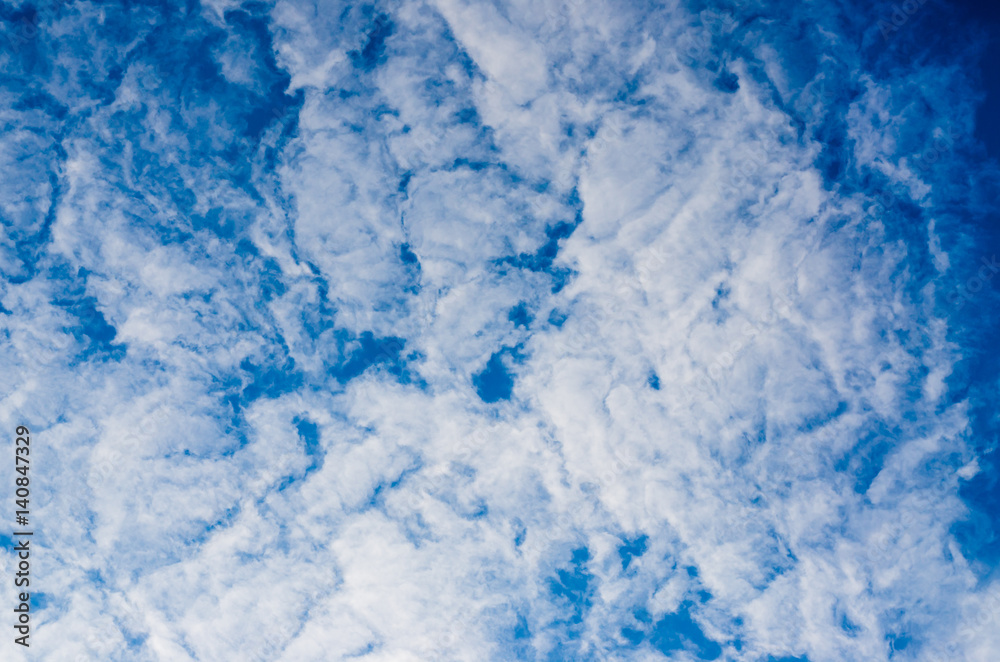 Obraz premium Clouds in the clear day