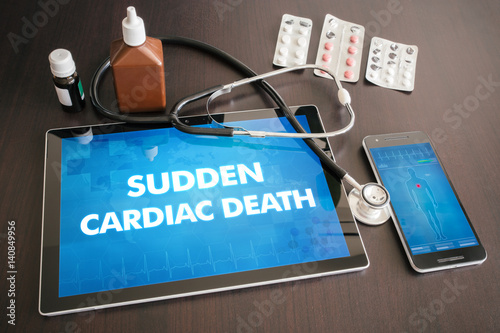 Φωτογραφία Sudden cardiac death (heart disorder) diagnosis medical concept on tablet screen