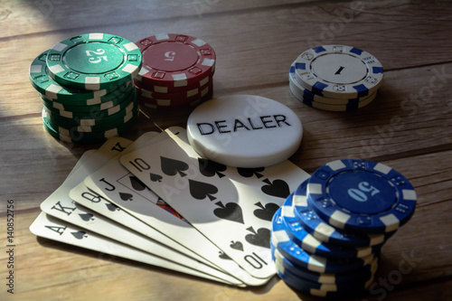 Роял-флэш в покере  - азартные игры