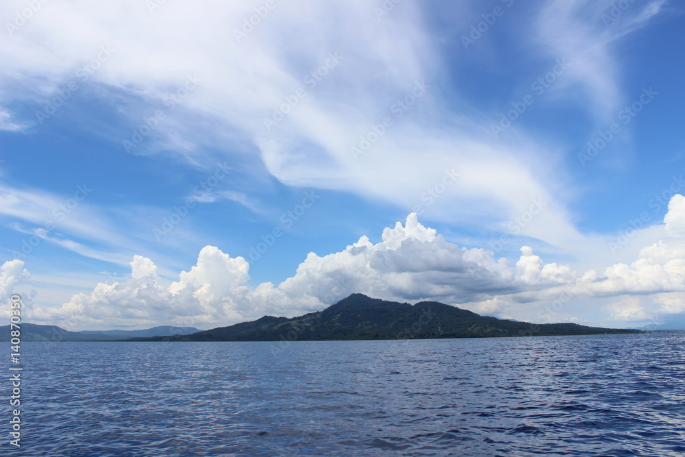 Cloud, mountain and the sea Cloud, mountain and the sea