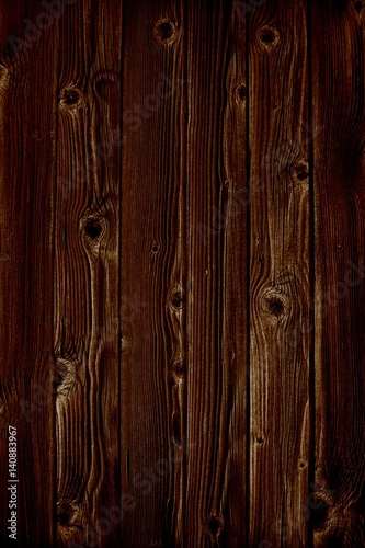 Dunkle Holztextur mit braunen Brettern