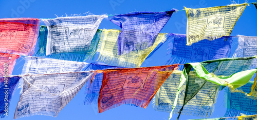 buddhism tibet flags