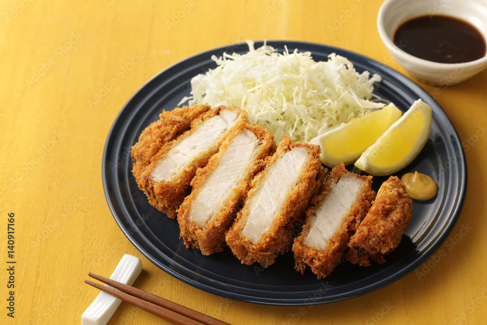 とんかつ　Japanese pork cutlet Tonkatsu