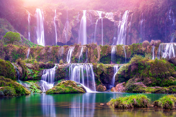 Wandcirkels Watervallen Jiulong waterval in Luoping China  © tawatchai1990