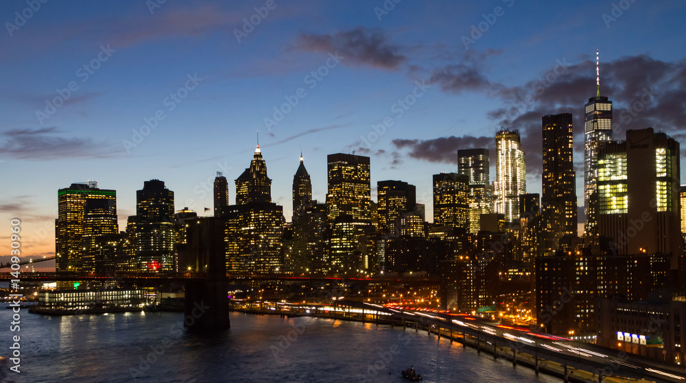 Fototapeta premium New York City Skyline Lights at Dusk