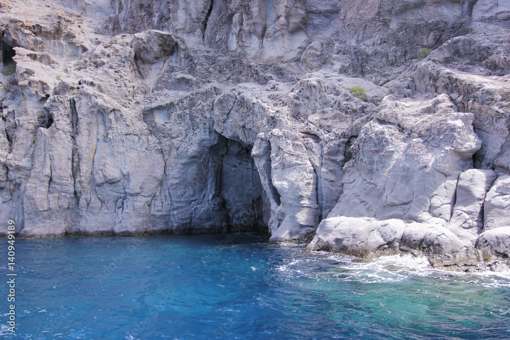 Naklejka premium Höhle Küste Insel Kanaren Meer