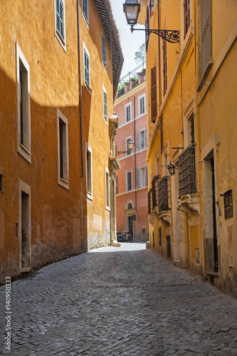 Fototapeta Naklejka Na Ścianę i Meble -  Little street in Rome