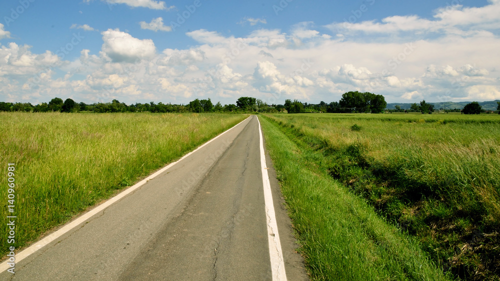 Strada verso l'orizzonte