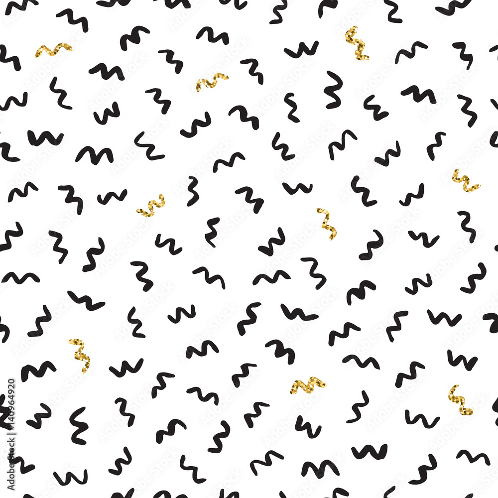 Black and gold hand drawn vector seamless short zigzags pattern.