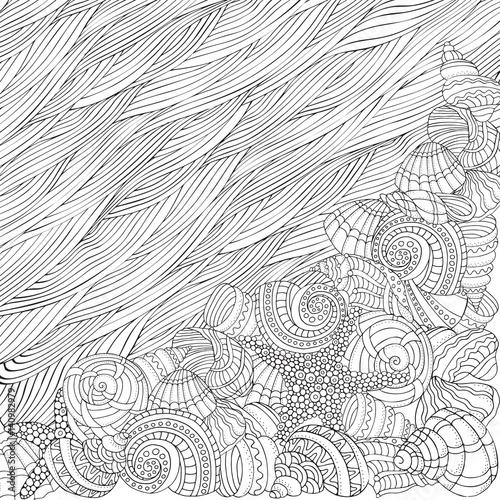 Sea shells ans sea waves