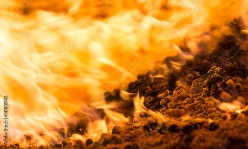 горение пеллет