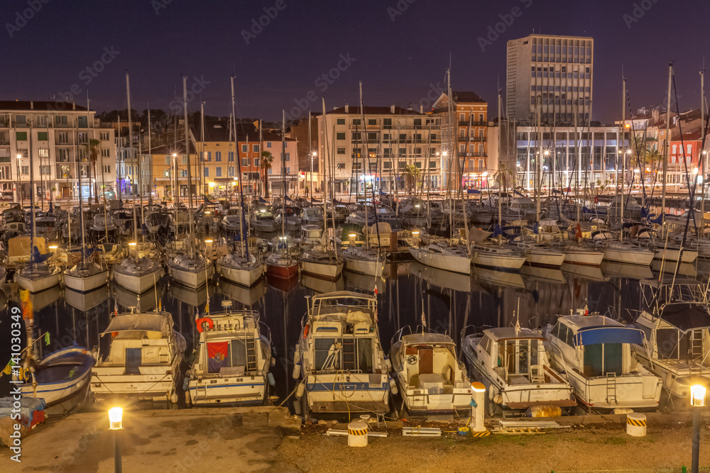 nuit sur le port de la Seyne-sur-Mer, Toulon, France