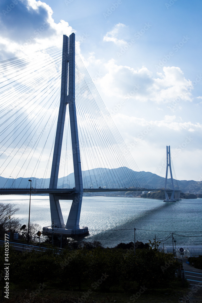 Fototapeta premium 多々羅大橋（しまなみ海道）