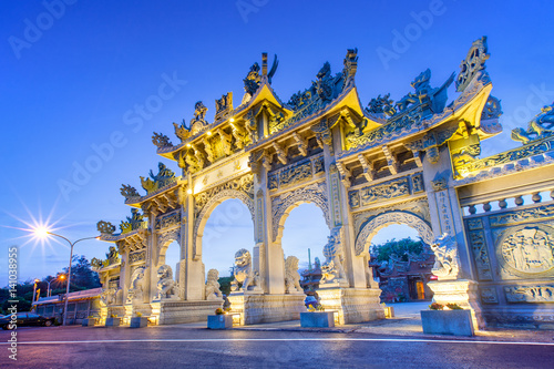 Obraz na płótnie night scene of a Chinese temple in Hsinchu, Taiwan w salonie