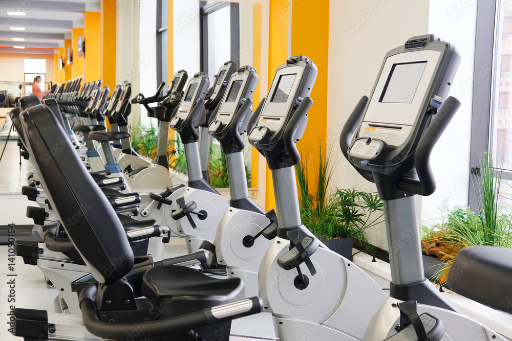 Φωτογραφία Unterior of a fitness hall with sport bikes