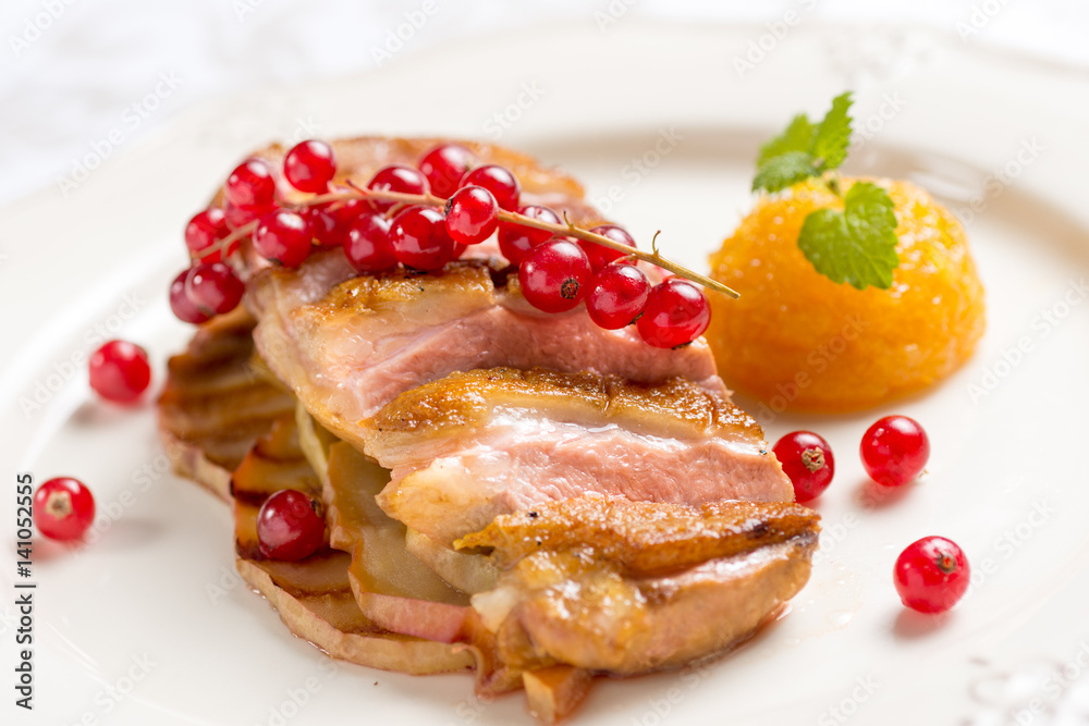 Duck Breast with Orange Sauce and Red Currants Duck Breast with Orange Sauce and Red Currants