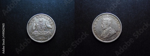 Fotografie 0ne Shilling Vintage Silver Coin 1916.
