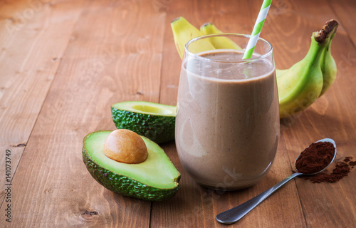 Fotografie Chocolate avocado banana smoothie