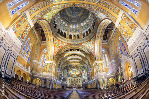 Basilique Sainte Thérèse de Lisieux