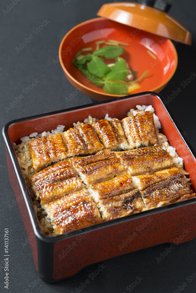 鰻かば焼き