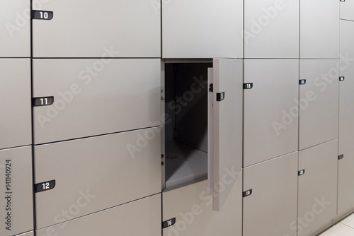 マンションの宅配ボックス